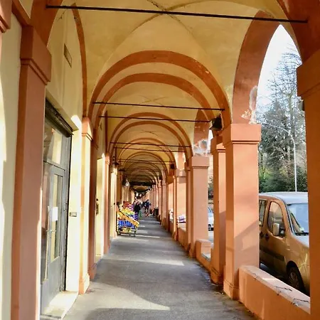 Il Portico Di Saragozza Bologna